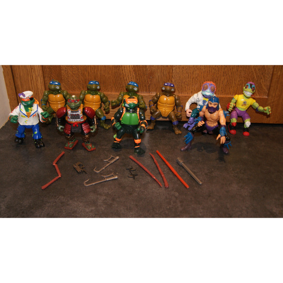 Vintage 80s 90s Lot of 20 Teenage Mutant Ninja Turtles Figures and Weapons Rare!